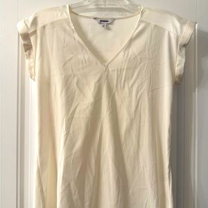 Express cream short-sleeve blouse